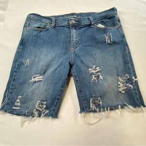 Old Navy 7" Inseam Destroyed Jean Shorts The Sweetheart Sz 34 Waist Stret